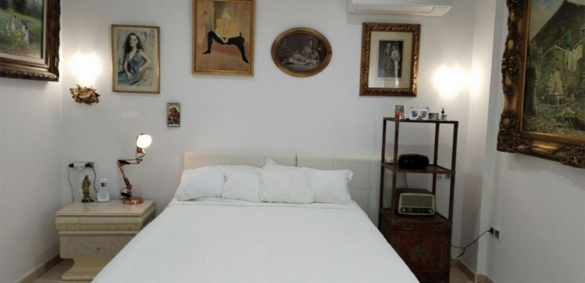 3 Bed Apartment for sale in Marbella Costa Del Sol, Málaga, Spain