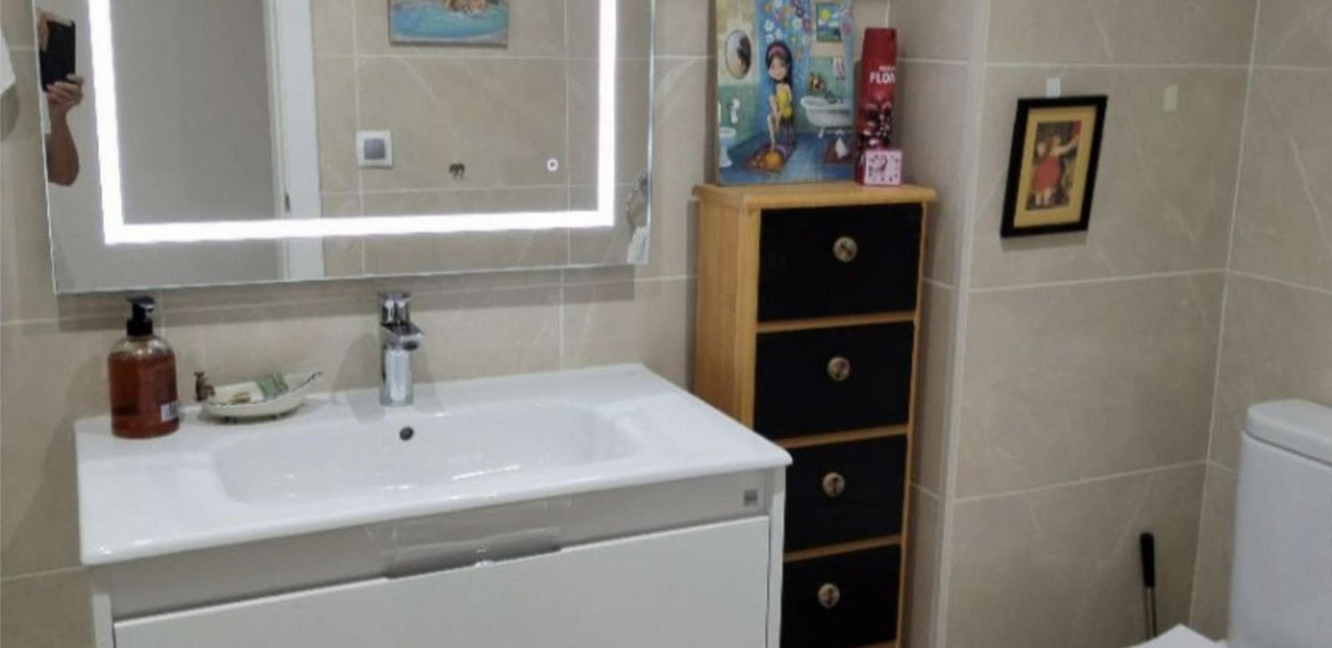 3 Bed Apartment for sale in Marbella Costa Del Sol, Málaga, Spain