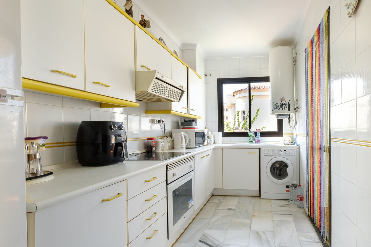 2 Bed Apartment for sale in Nerja Costa Del Sol East, Málaga, Spain