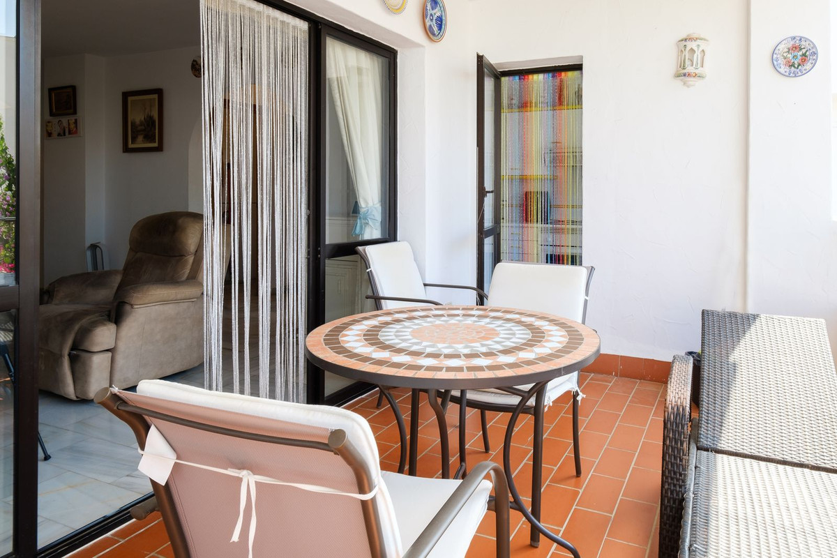 2 Bed Apartment for sale in Nerja Costa Del Sol East, Málaga, Spain