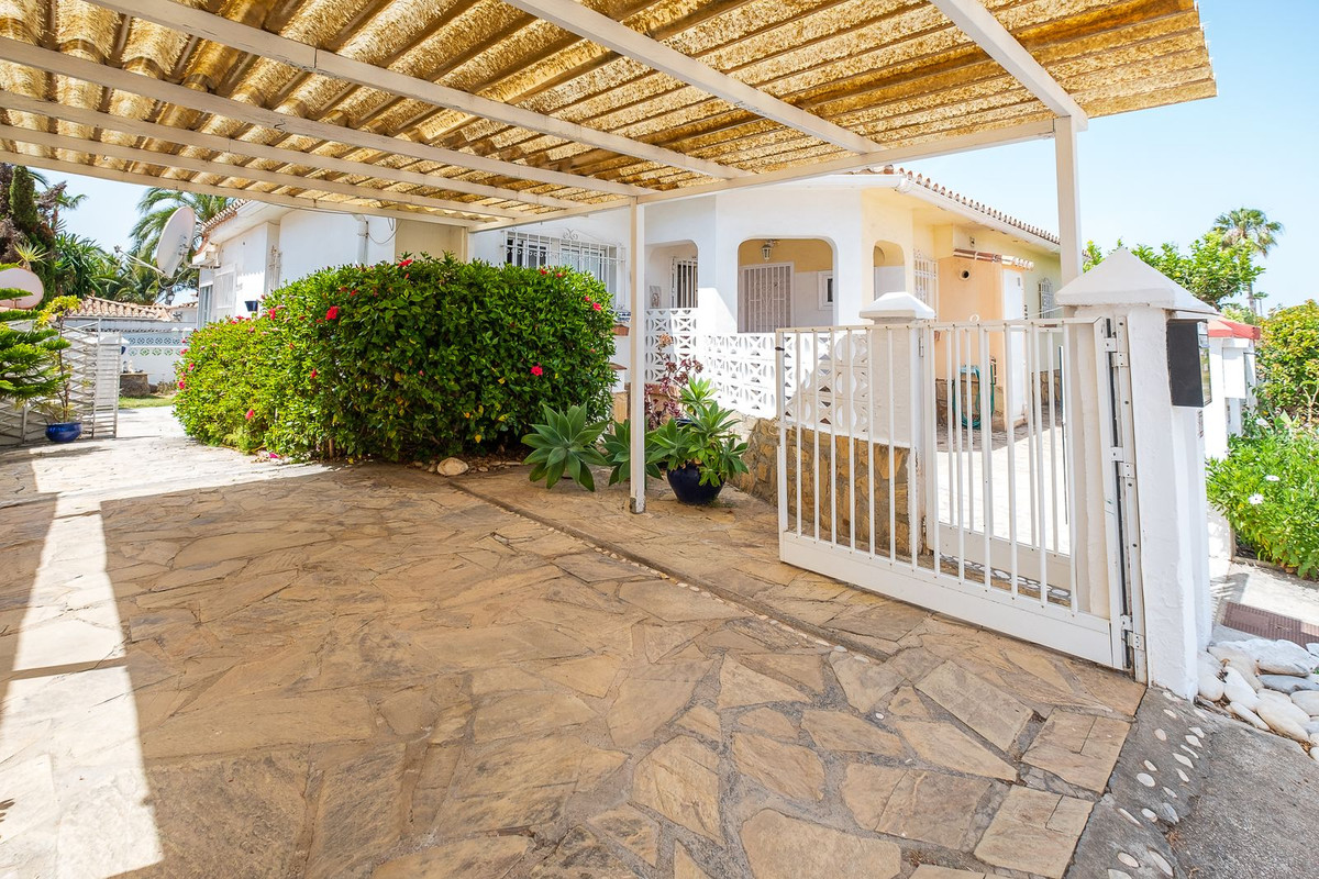 2 Bed Townhouse for sale in Torrox Costa Costa Del Sol East, Málaga, Spain