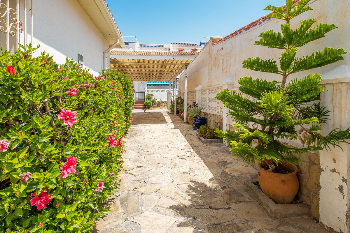 2 Bed Townhouse for sale in Torrox Costa Costa Del Sol East, Málaga, Spain