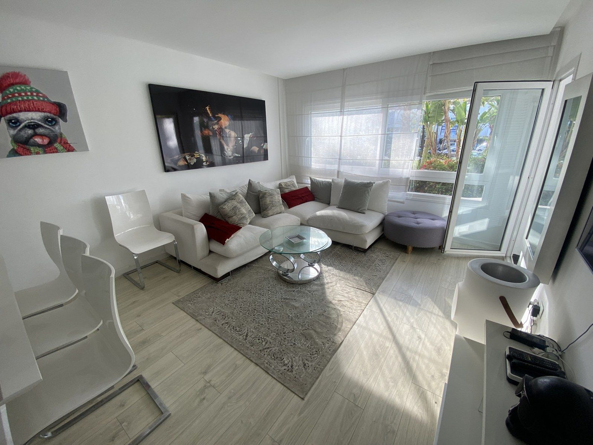 Se vende Apartamento Planta Baja de 2 dormitorios en Costa Del Sol, Málaga, España