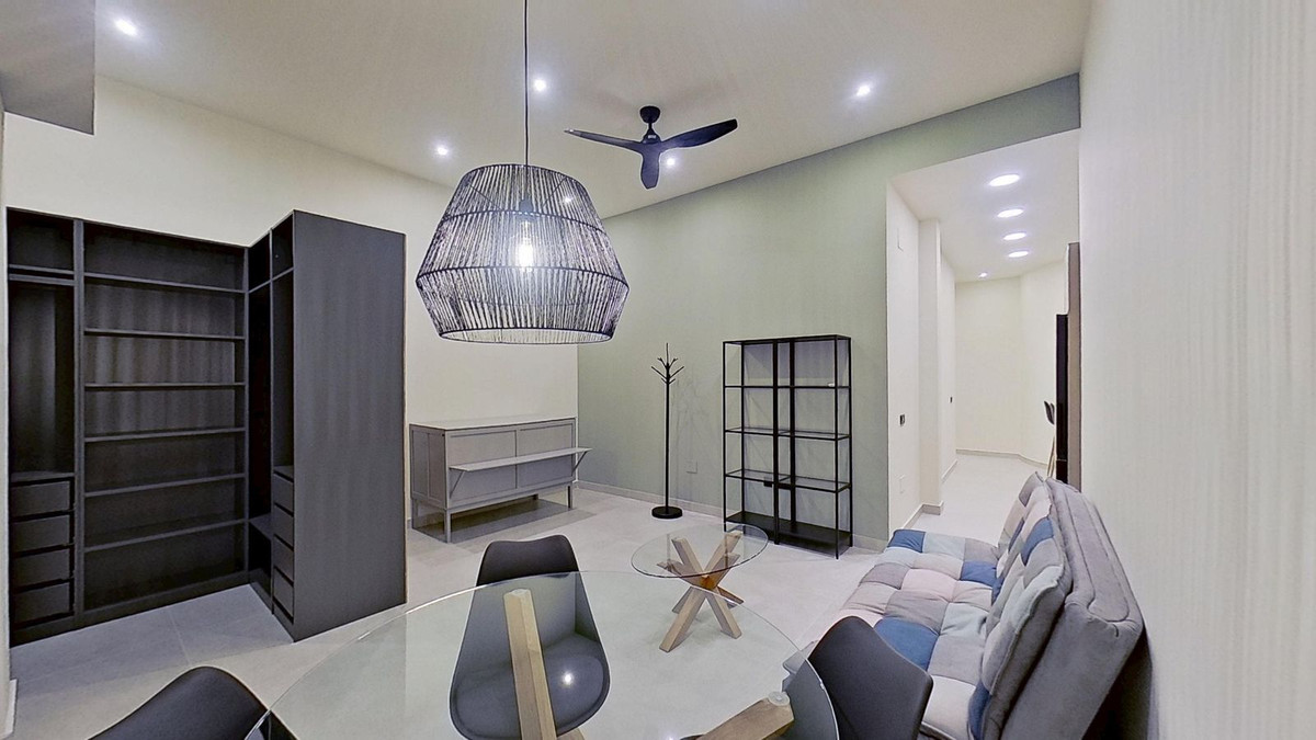 Se vende Apartamento Planta Baja de 2 dormitorios en Málaga Ciudad, Málaga, España