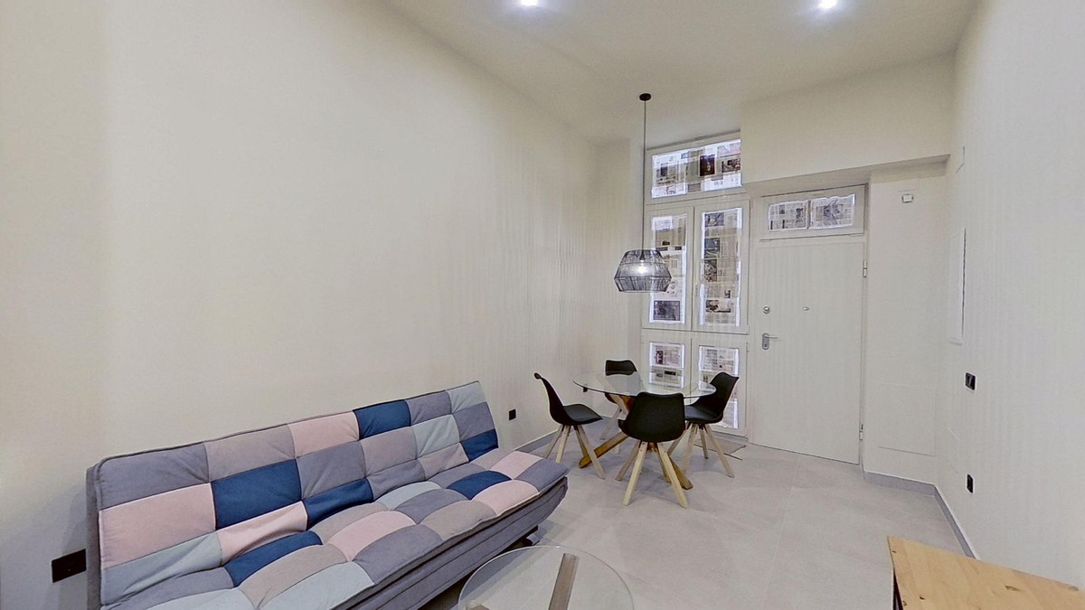 Se vende Apartamento Planta Baja de 2 dormitorios en Málaga Ciudad, Málaga, España