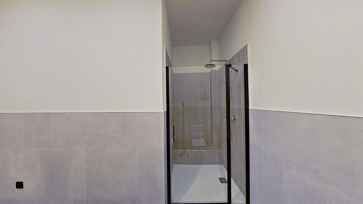 Se vende Apartamento Planta Baja de 2 dormitorios en Málaga Ciudad, Málaga, España