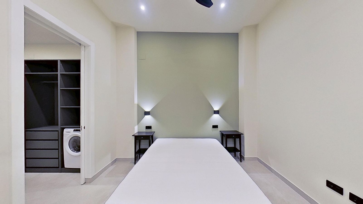 Se vende Apartamento Planta Baja de 2 dormitorios en Málaga Ciudad, Málaga, España
