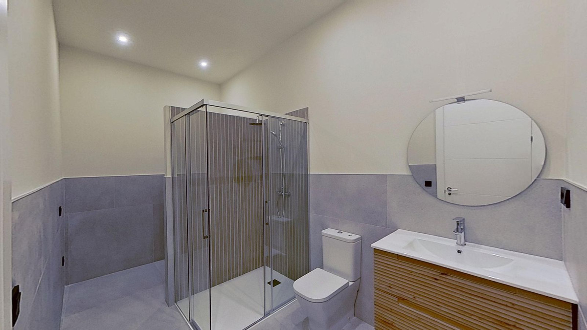 Se vende Apartamento Planta Baja de 2 dormitorios en Málaga Ciudad, Málaga, España