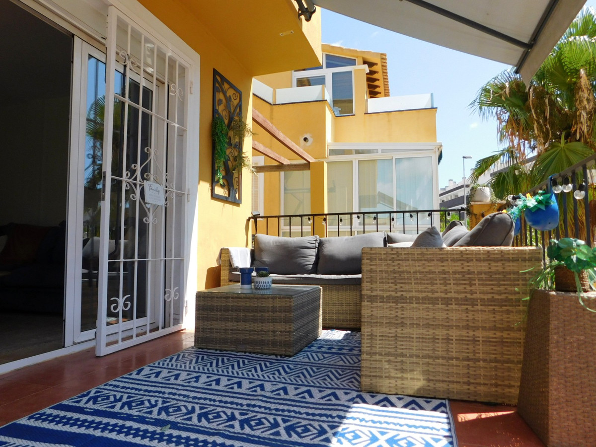 Se vende Villa - Chalet de 3 dormitorios en Costa Blanca, Alicante, España