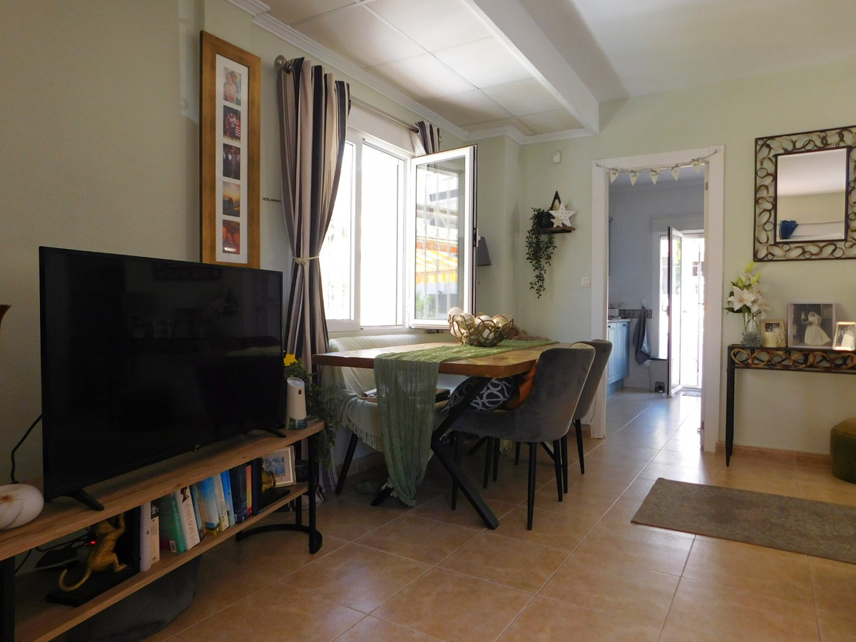 Se vende Villa - Chalet de 3 dormitorios en Costa Blanca, Alicante, España