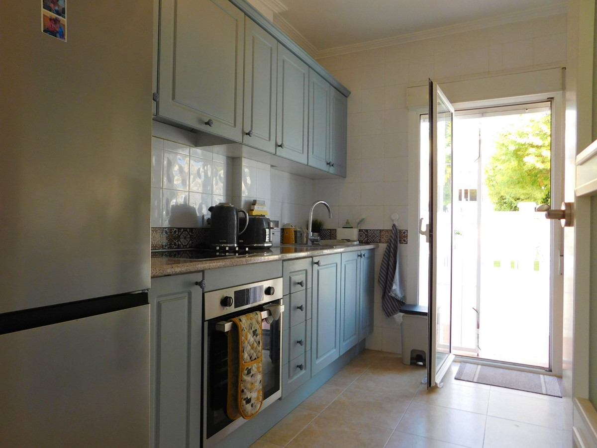 Se vende Villa - Chalet de 3 dormitorios en Costa Blanca, Alicante, España