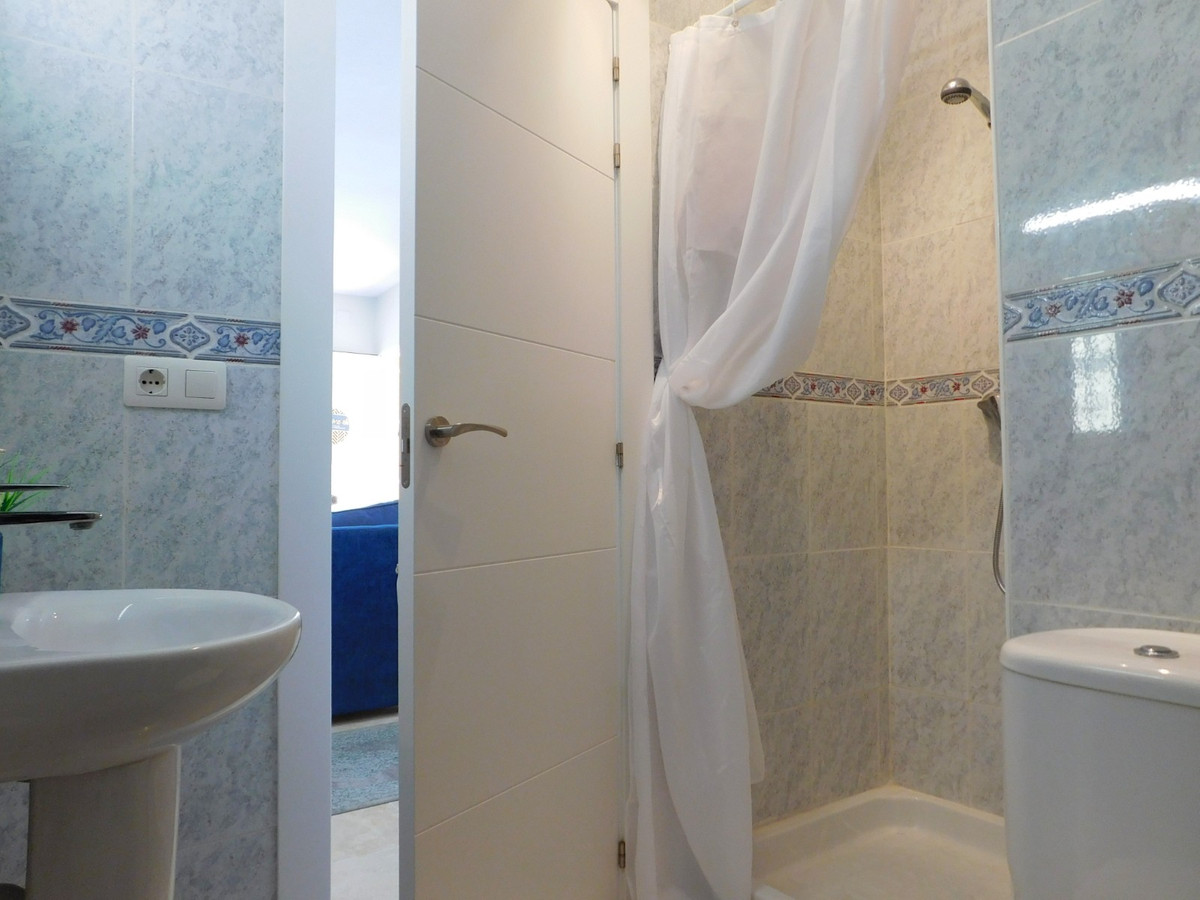 Se vende Villa - Chalet de 3 dormitorios en Costa Blanca, Alicante, España