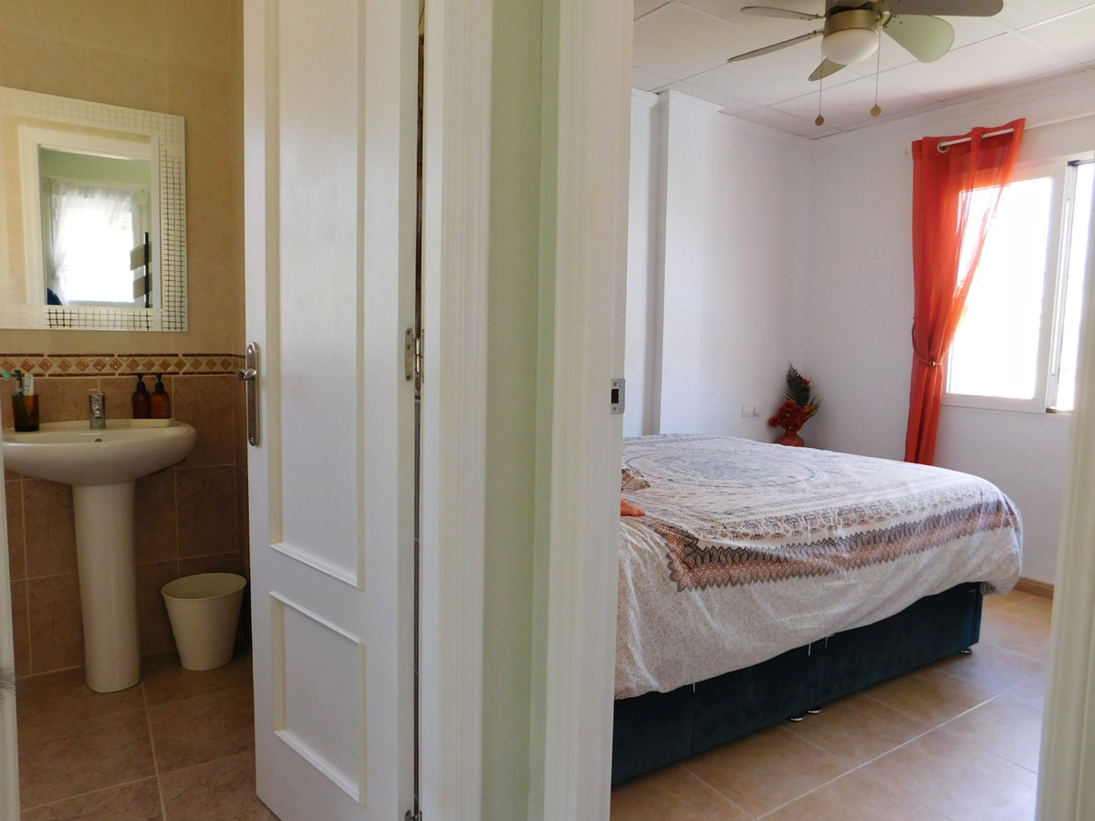 Se vende Villa - Chalet de 3 dormitorios en Costa Blanca, Alicante, España