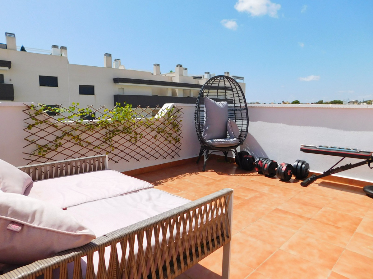 Se vende Villa - Chalet de 3 dormitorios en Costa Blanca, Alicante, España
