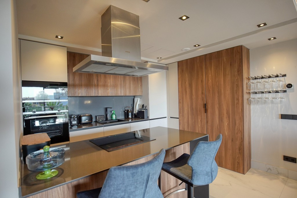 3 Bed Apartment for sale in San Pedro De Alcántara Costa Del Sol, Málaga, Spain