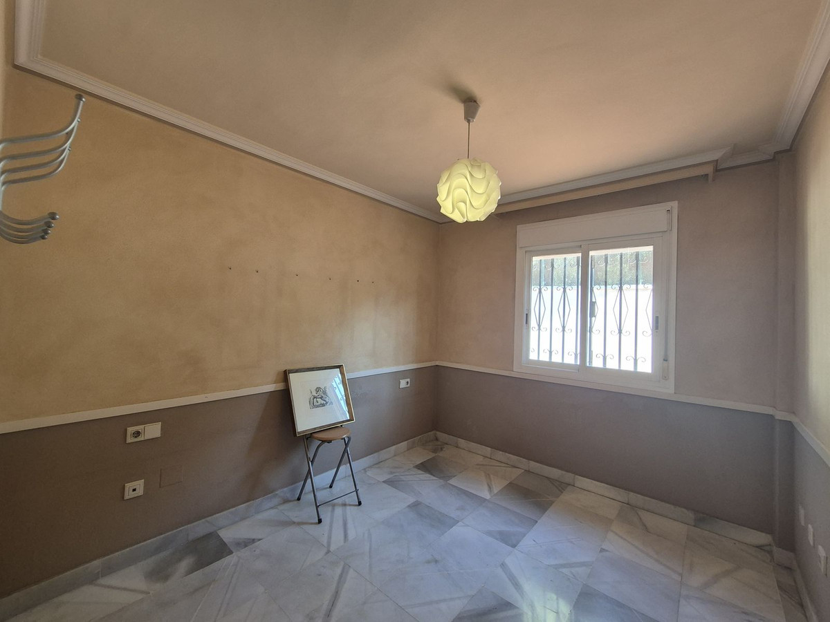 Se vende Apartamento Planta Baja de 3 dormitorios en Costa Del Sol, Málaga, España