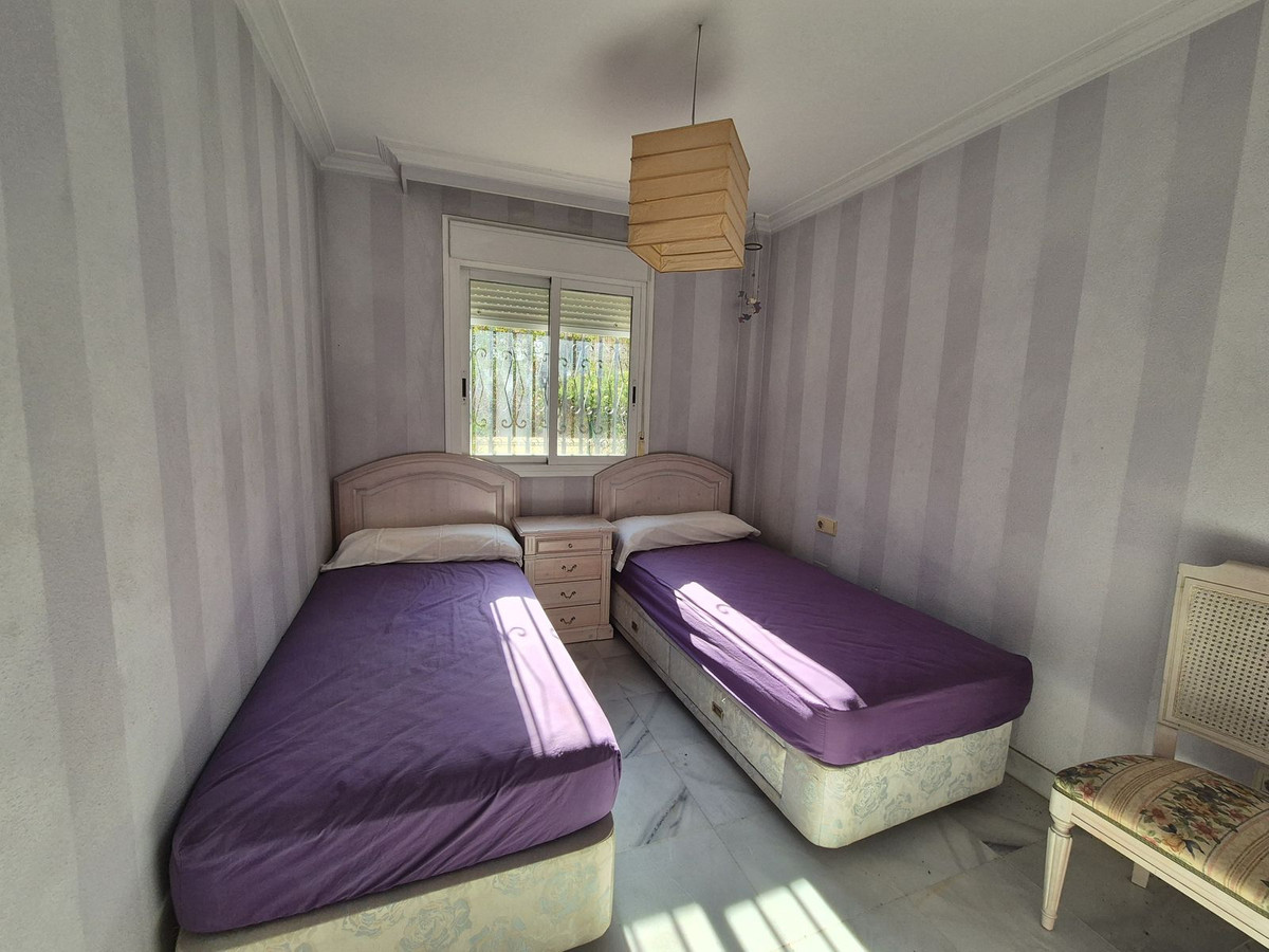 Se vende Apartamento Planta Baja de 3 dormitorios en Costa Del Sol, Málaga, España