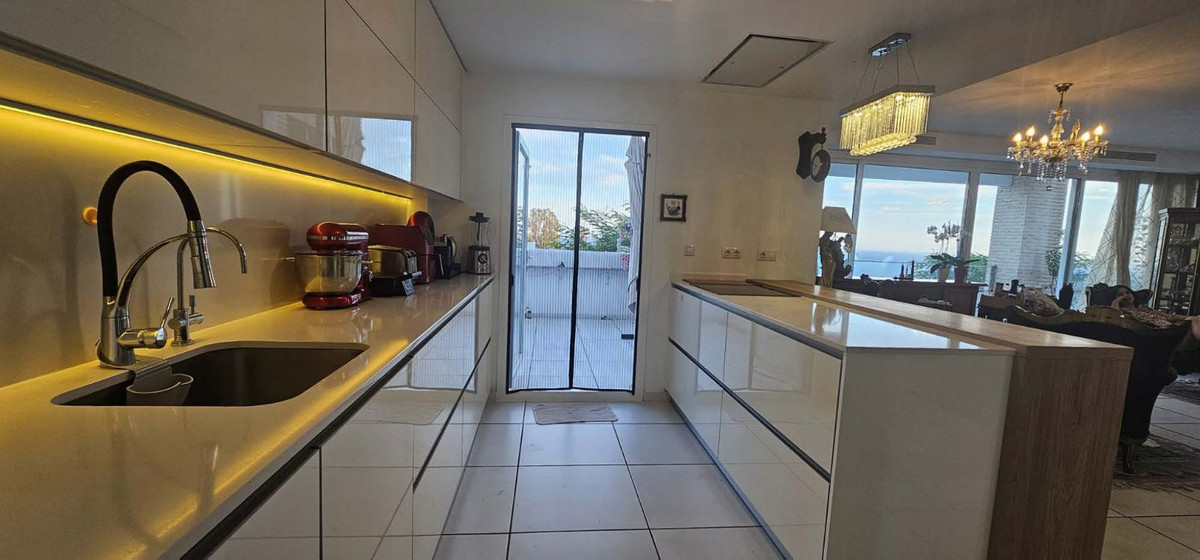 4 Bed Townhouse for sale in Benalmadena Costa Del Sol, Málaga, Spain