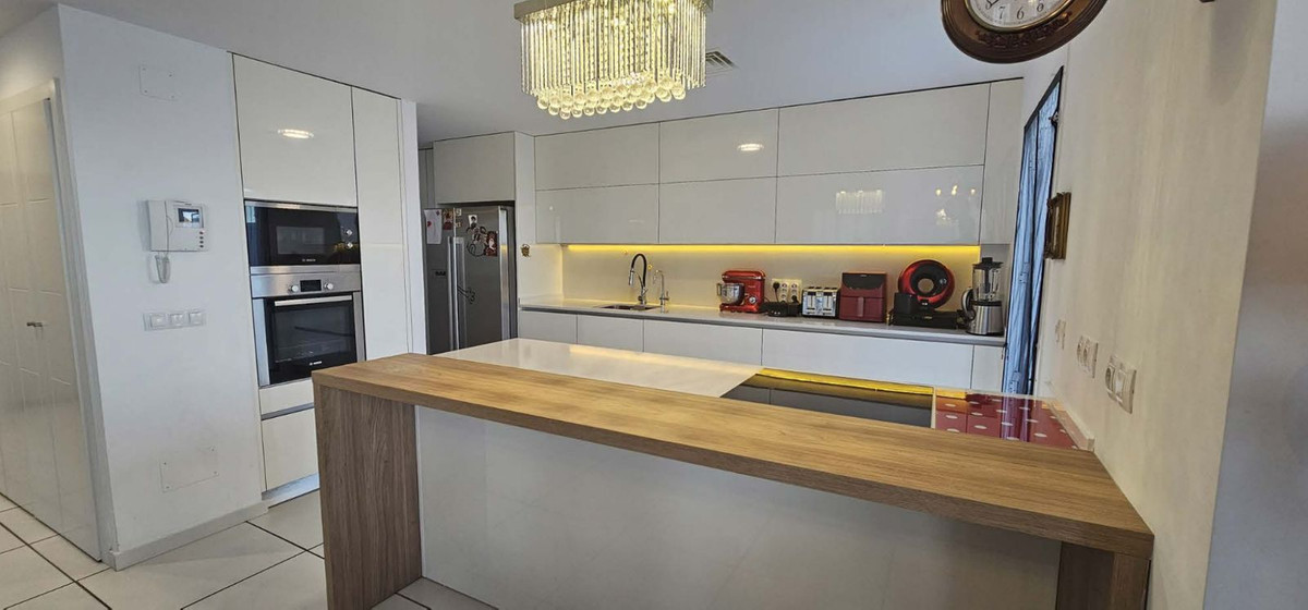 4 Bed Townhouse for sale in Benalmadena Costa Del Sol, Málaga, Spain