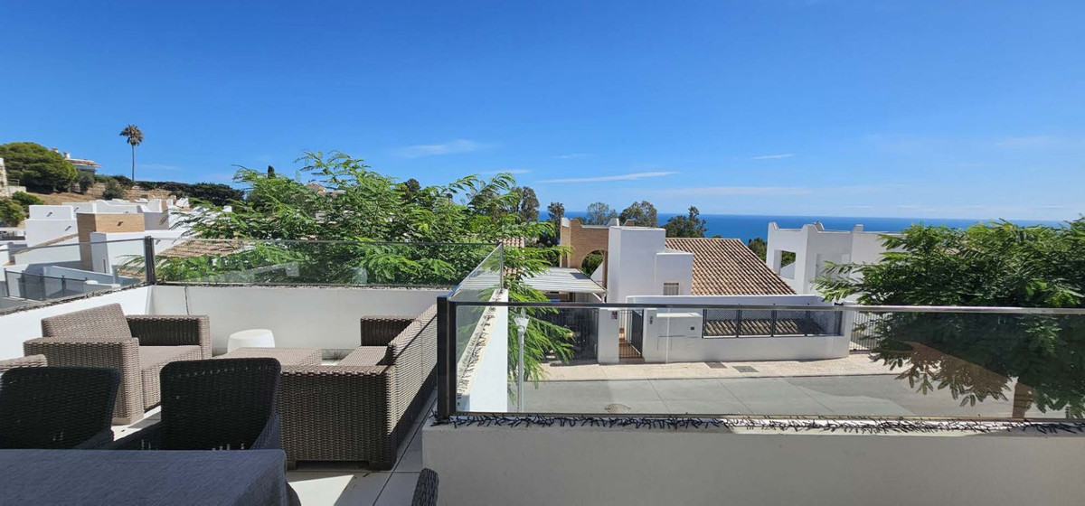 4 Bed Townhouse for sale in Benalmadena Costa Del Sol, Málaga, Spain