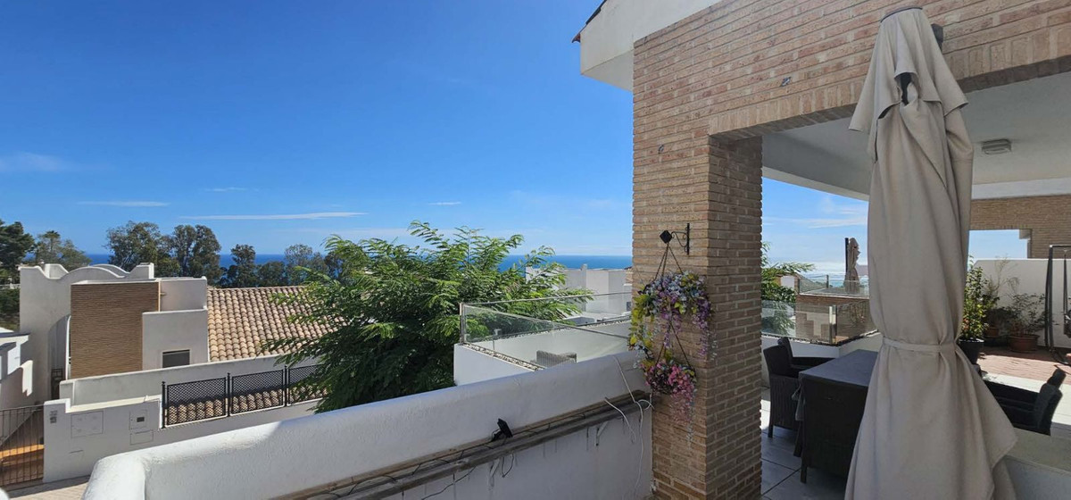 4 Bed Townhouse for sale in Benalmadena Costa Del Sol, Málaga, Spain