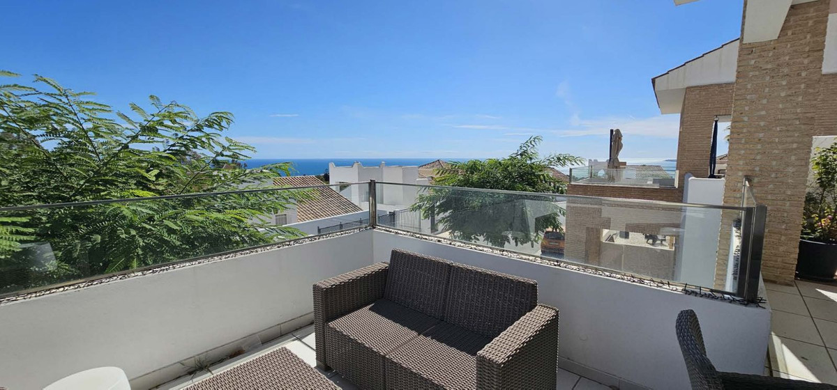 4 Bed Townhouse for sale in Benalmadena Costa Del Sol, Málaga, Spain