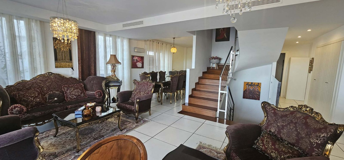4 Bed Townhouse for sale in Benalmadena Costa Del Sol, Málaga, Spain