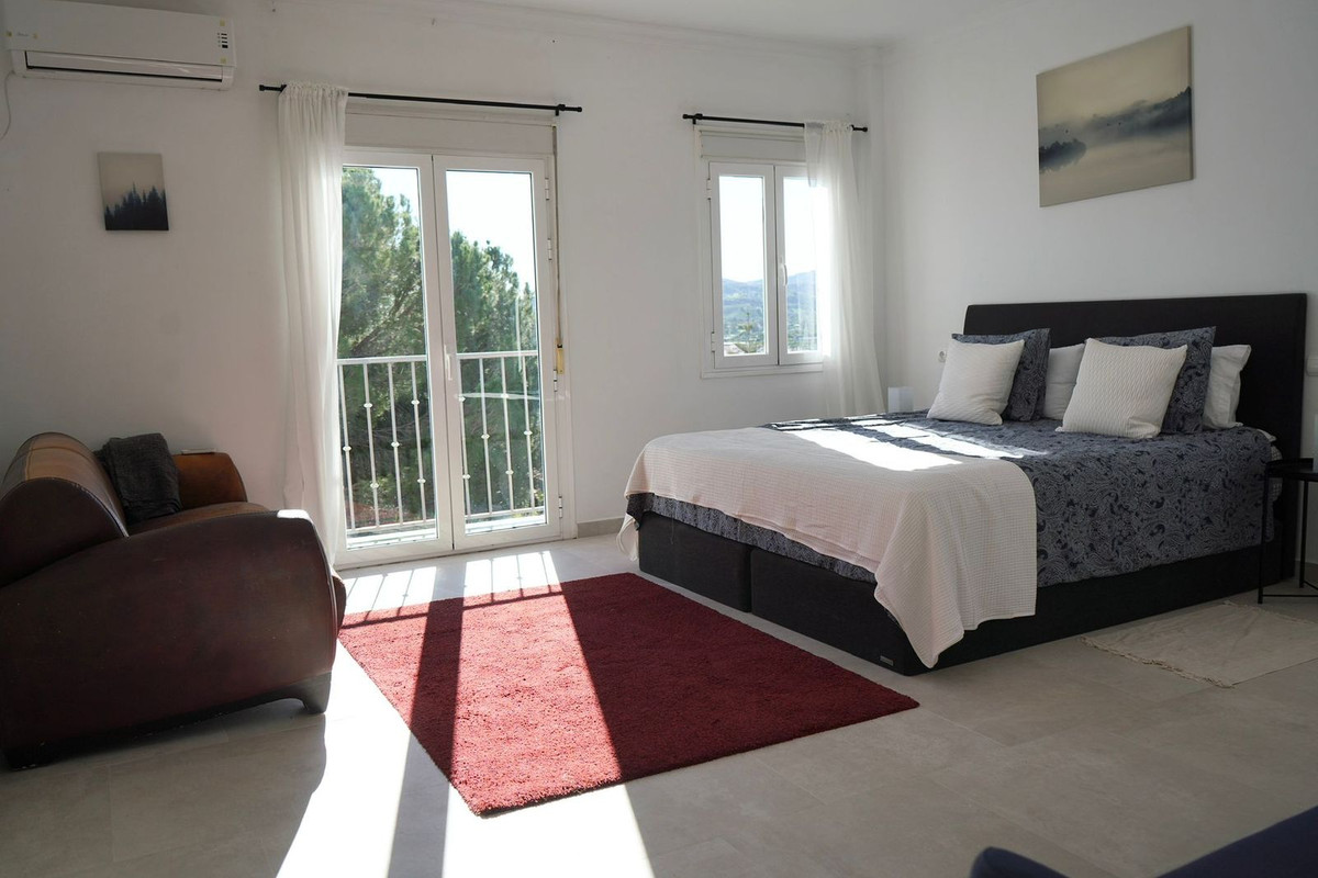 5 Bed Townhouse for sale in Mijas Golf Costa Del Sol, Málaga, Spain