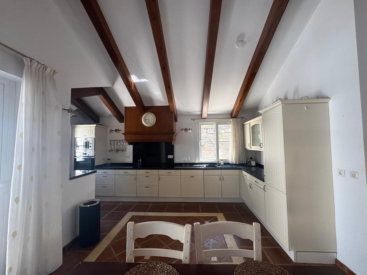 Se vende Villa - Chalet de 3 dormitorios en Costa Del Sol, Málaga, España