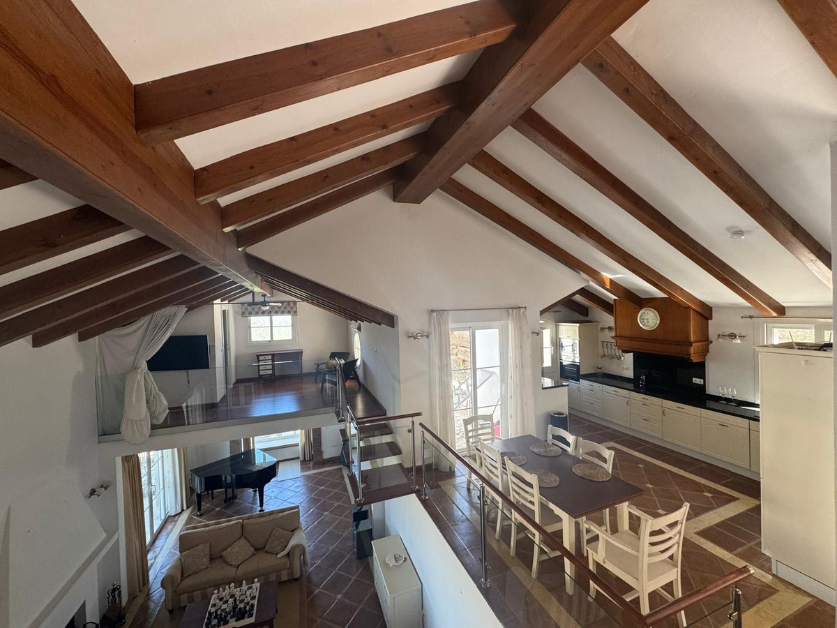 Se vende Villa - Chalet de 3 dormitorios en Costa Del Sol, Málaga, España