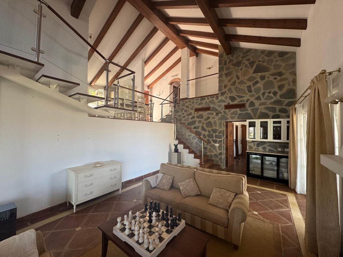 Se vende Villa - Chalet de 3 dormitorios en Costa Del Sol, Málaga, España