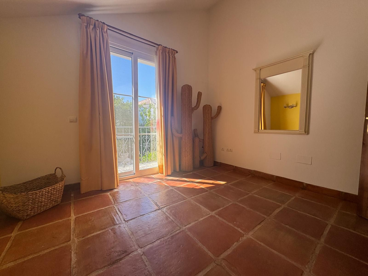 Se vende Villa - Chalet de 3 dormitorios en Costa Del Sol, Málaga, España