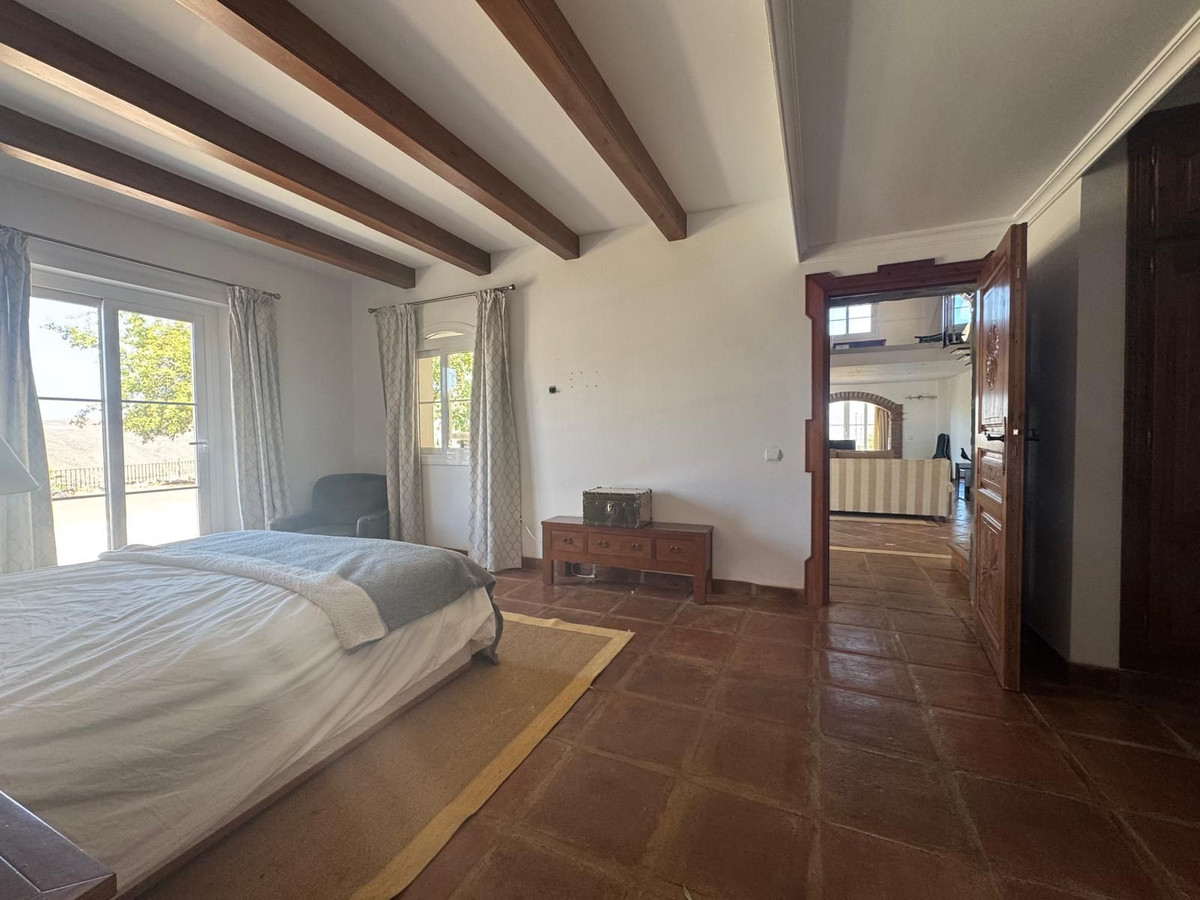 Se vende Villa - Chalet de 3 dormitorios en Costa Del Sol, Málaga, España