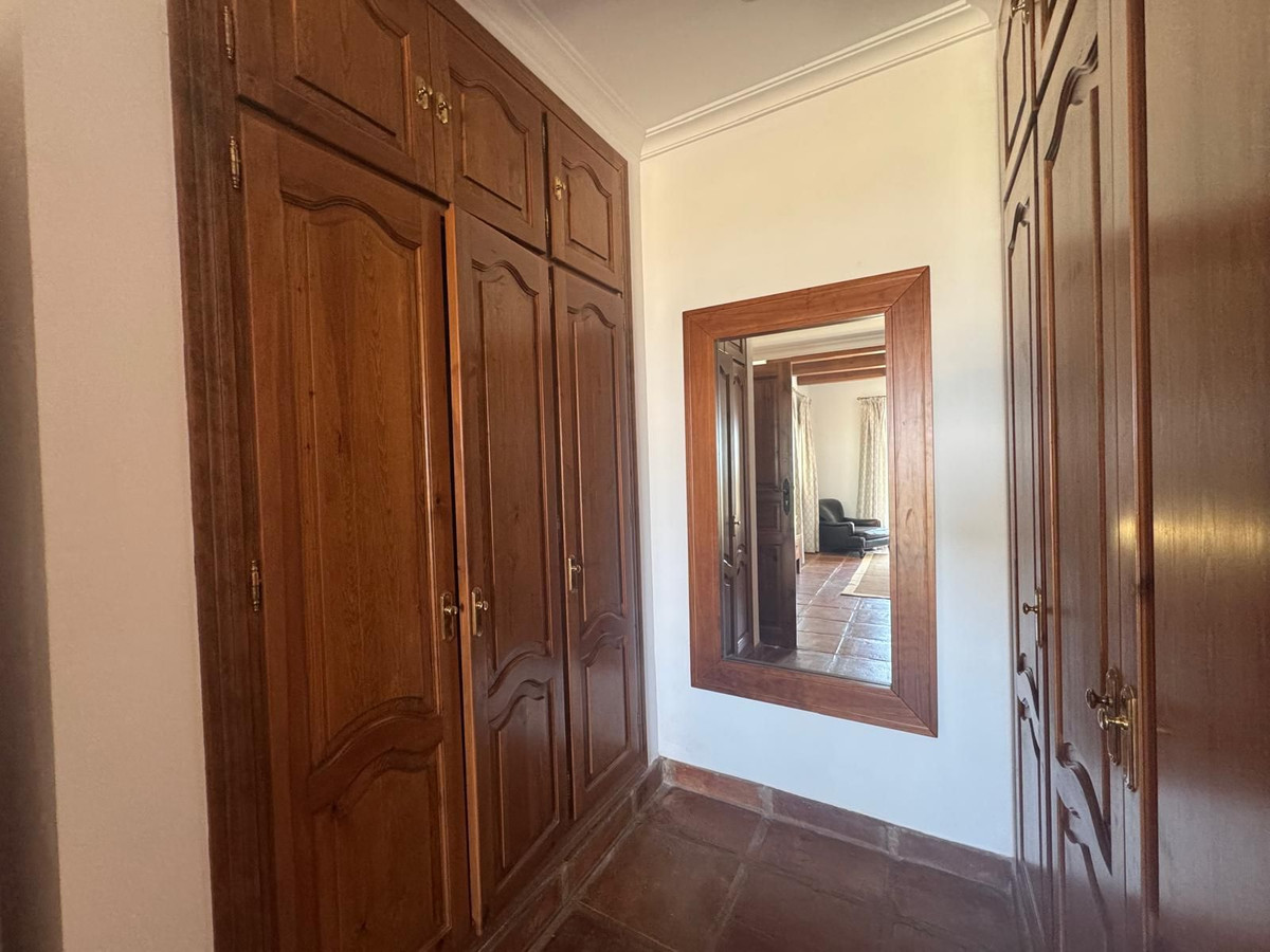 Se vende Villa - Chalet de 3 dormitorios en Costa Del Sol, Málaga, España