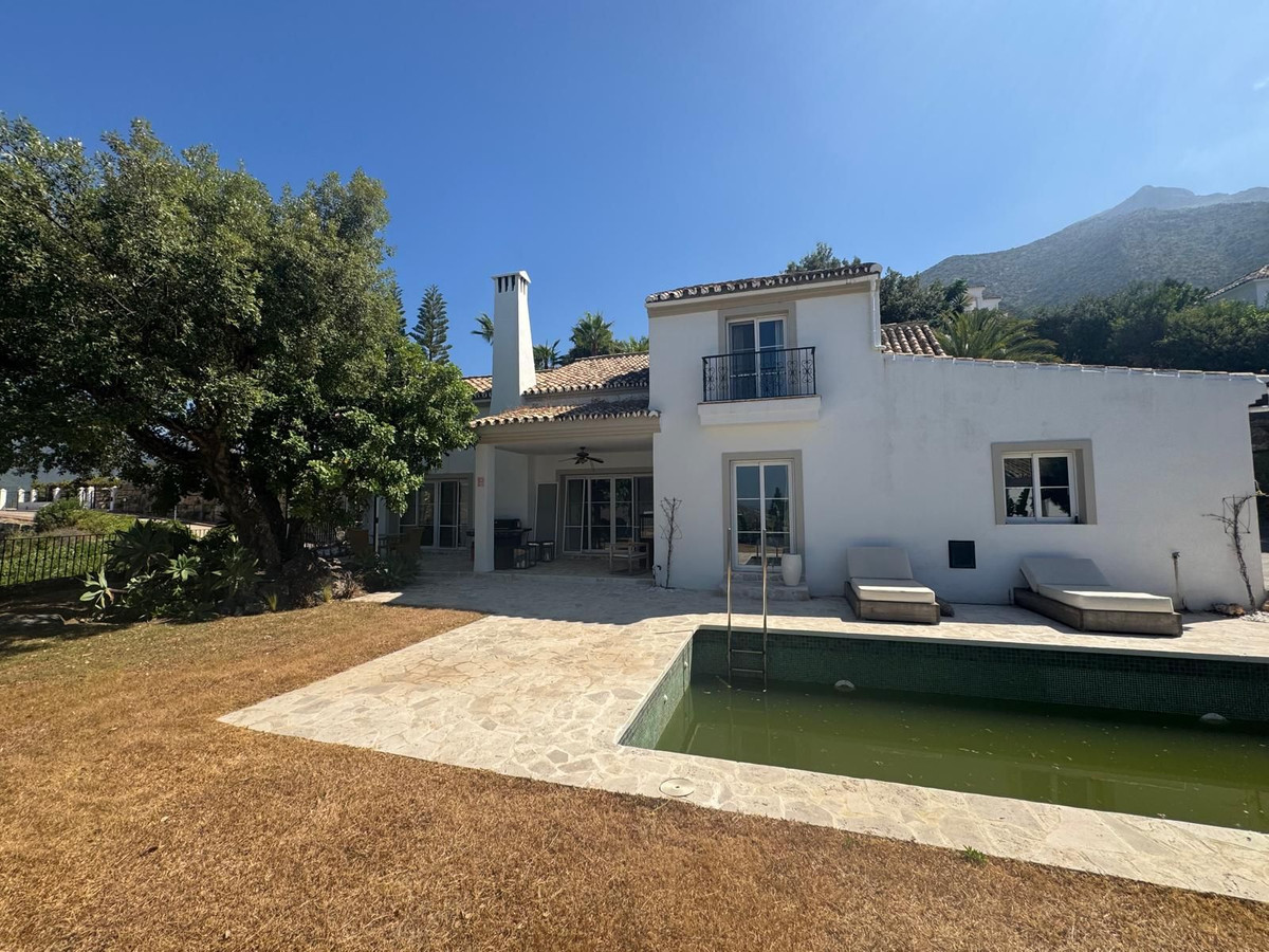 Se vende Villa - Chalet de 3 dormitorios en Costa Del Sol, Málaga, España