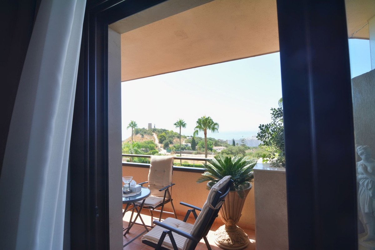 Se vende Apartamento Planta Media de 4 dormitorios en Costa Del Sol, Málaga, España