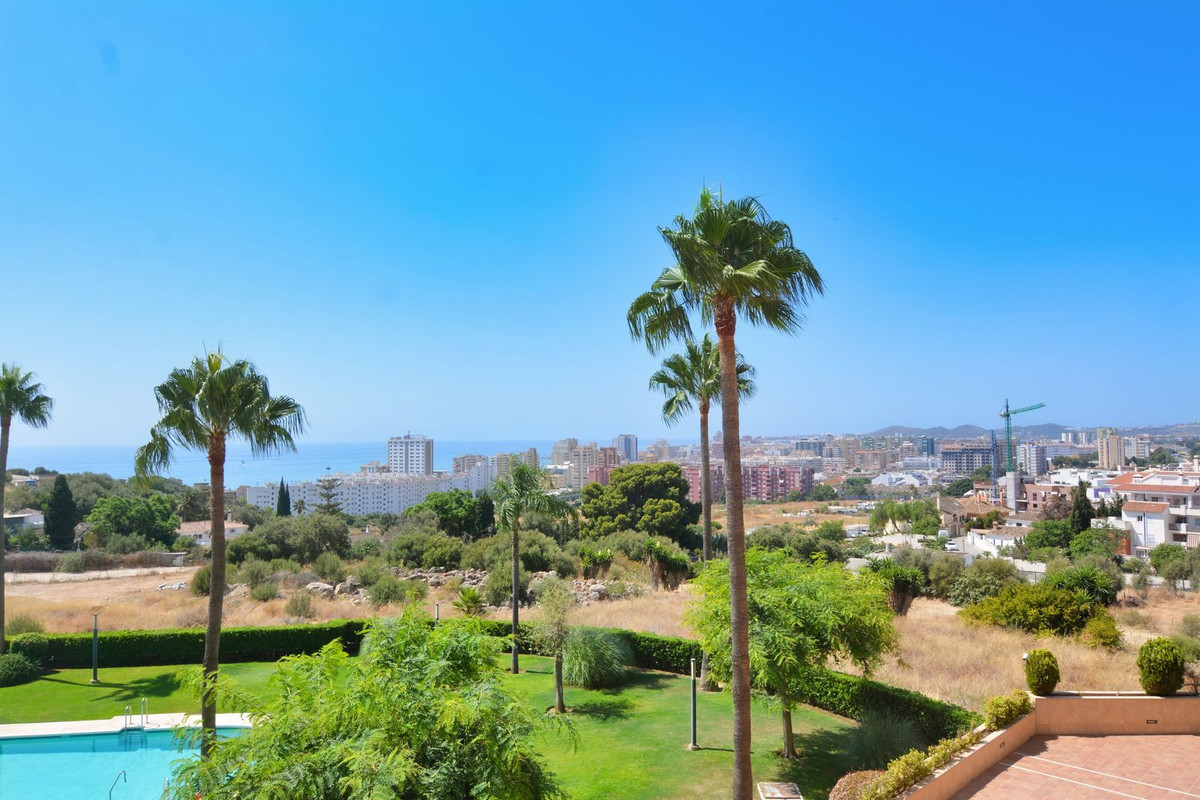 Se vende Apartamento Planta Media de 4 dormitorios en Costa Del Sol, Málaga, España