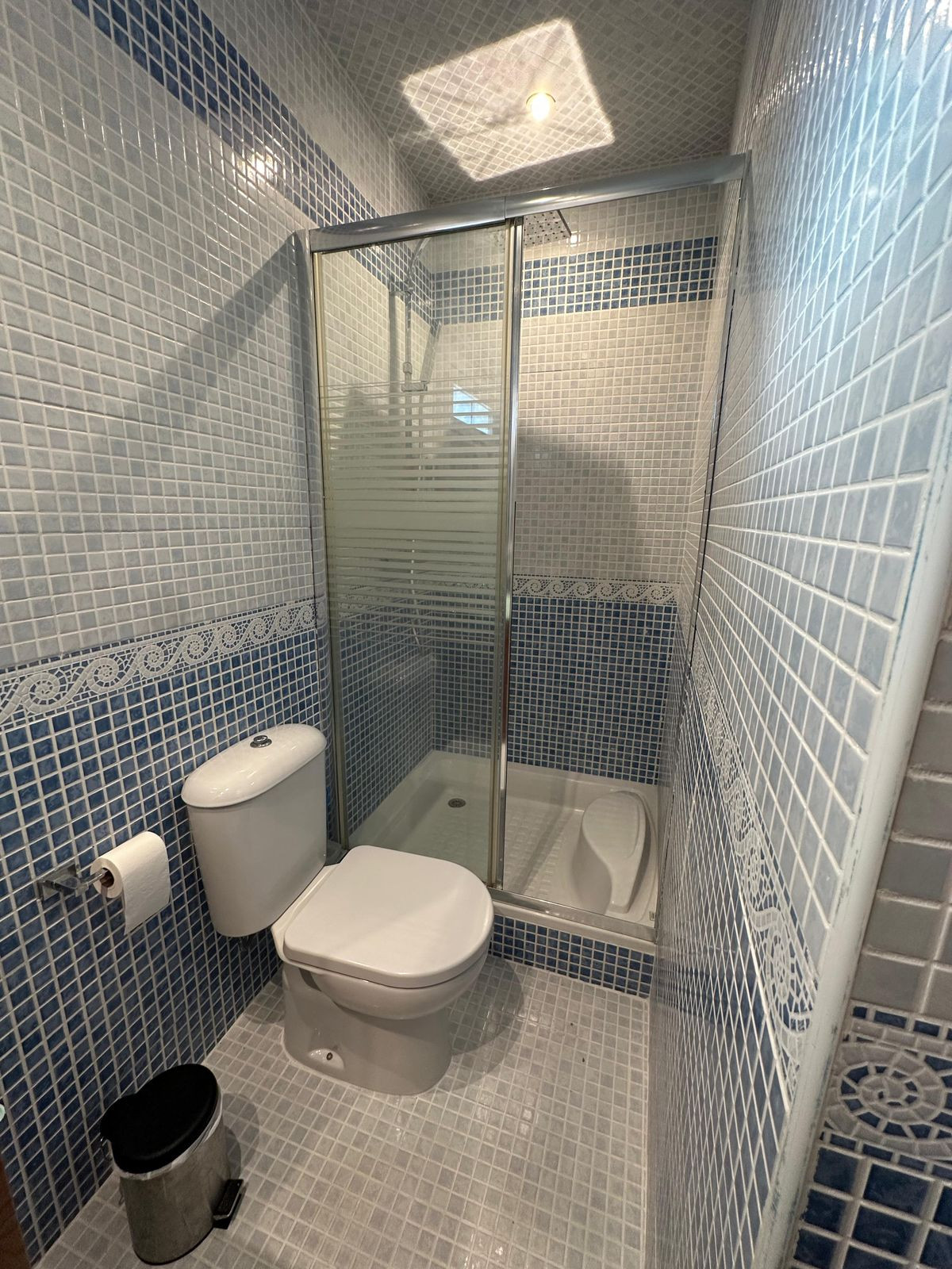 2 Bed Apartment for sale in Fuengirola Costa Del Sol, Málaga, Spain