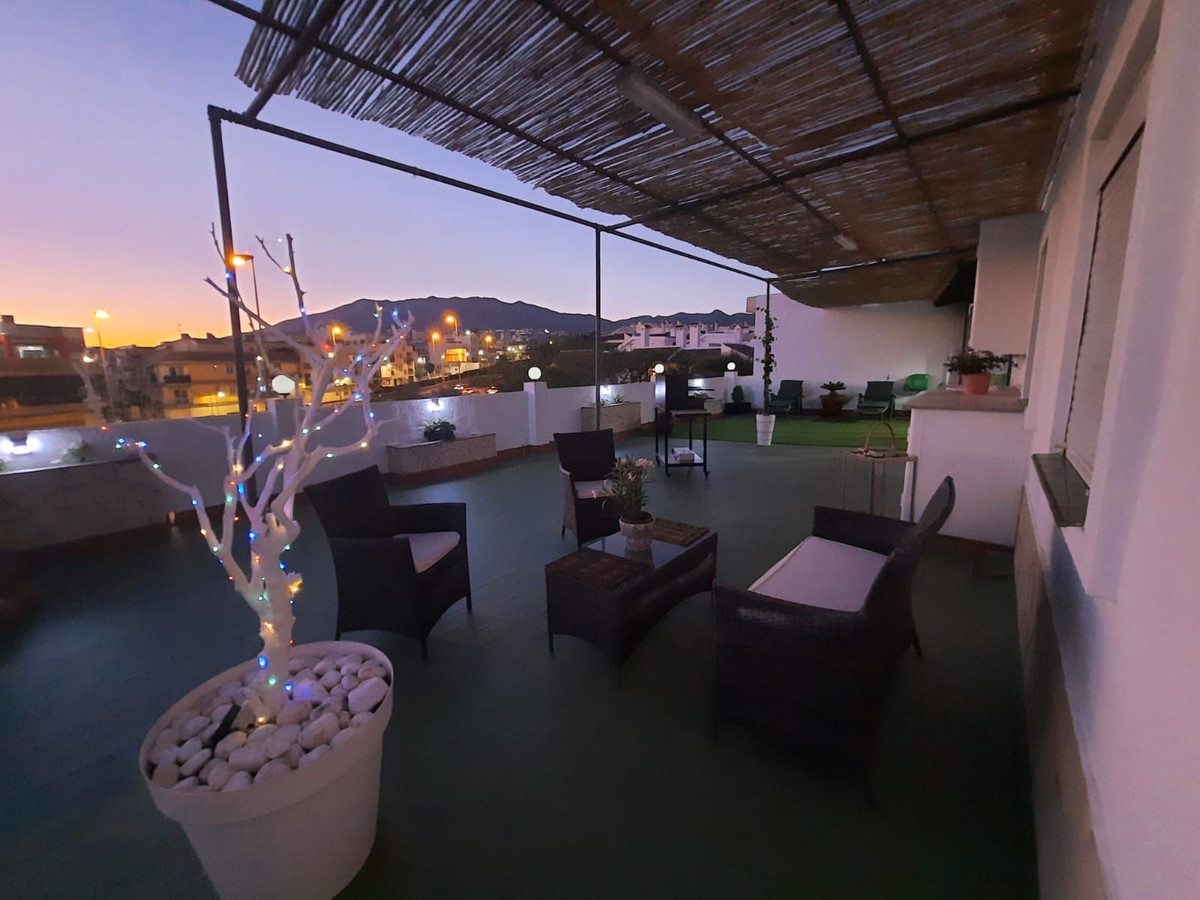 2 Bed Apartment for sale in Fuengirola Costa Del Sol, Málaga, Spain