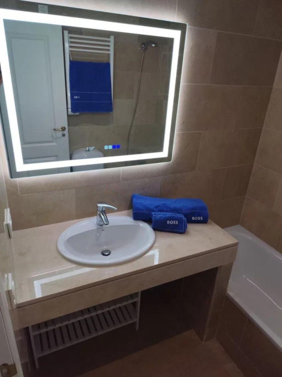 2 Bed Apartment for sale in Manilva Costa Del Sol, Málaga, Spain