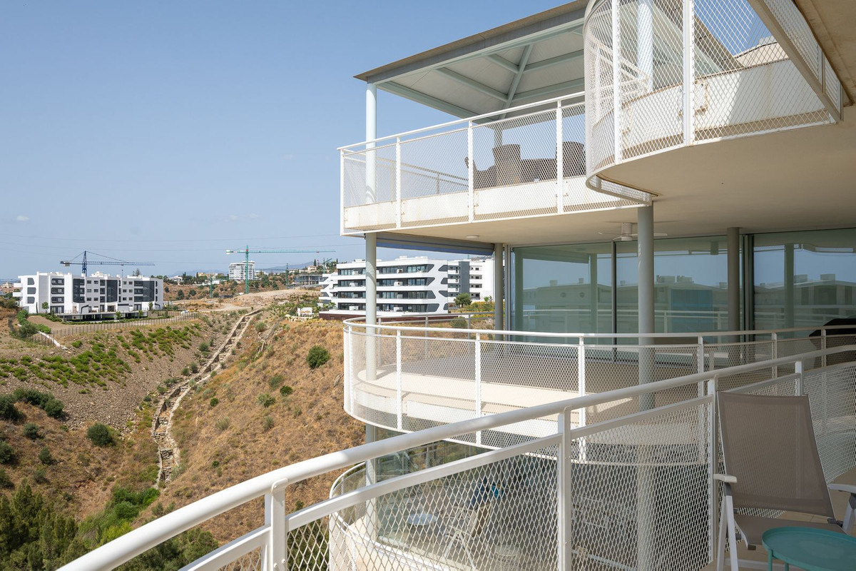 3 Bed Apartment for sale in Fuengirola Costa Del Sol, Málaga, Spain