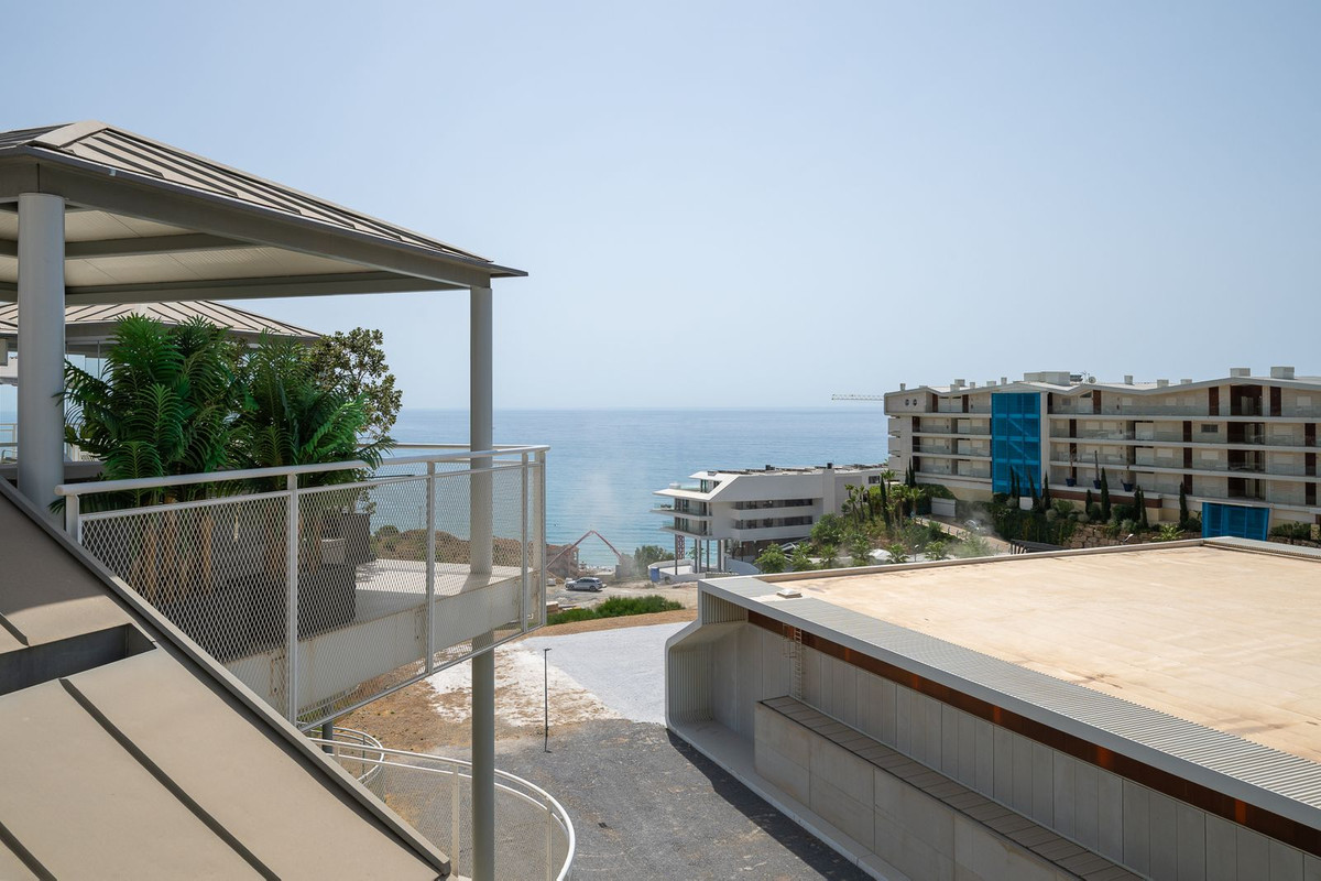 3 Bed Apartment for sale in Fuengirola Costa Del Sol, Málaga, Spain