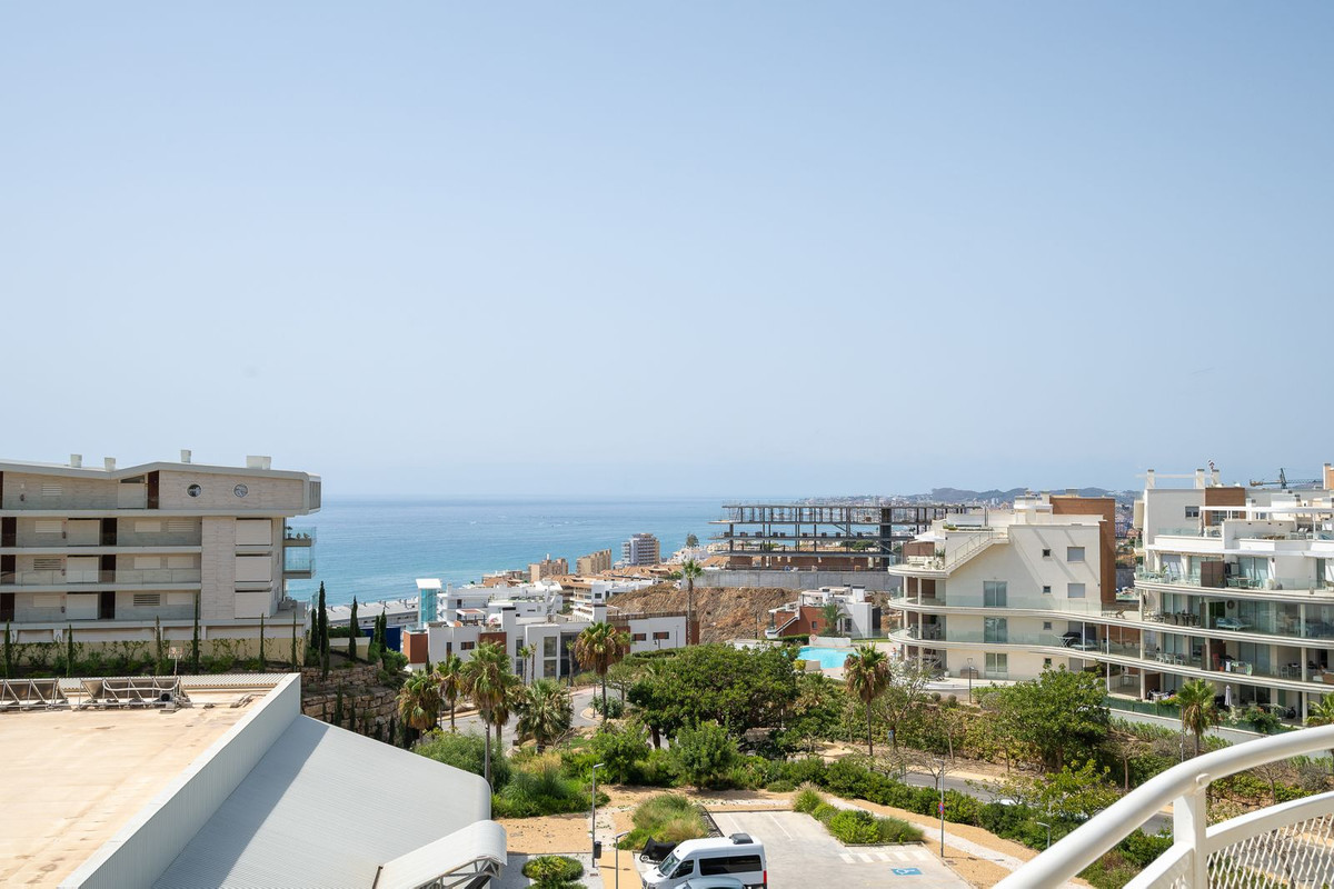 3 Bed Apartment for sale in Fuengirola Costa Del Sol, Málaga, Spain