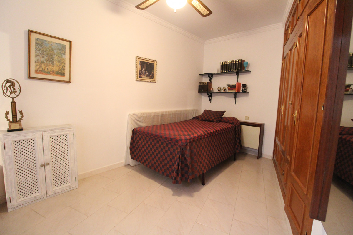 4 Bed Townhouse for sale in Nueva Andalucía Costa Del Sol, Málaga, Spain