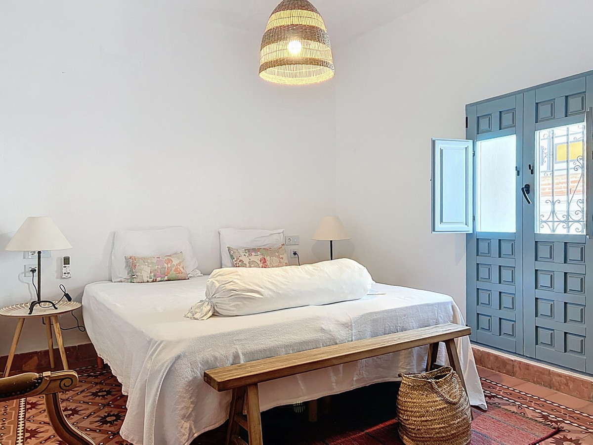 3 Bed Townhouse for sale in Sedella Costa Del Sol East, Málaga, Spain