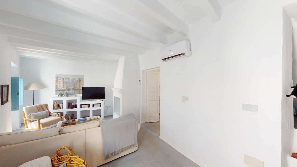 3 Bed Townhouse for sale in Sedella Costa Del Sol East, Málaga, Spain