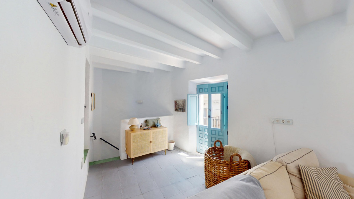 3 Bed Townhouse for sale in Sedella Costa Del Sol East, Málaga, Spain