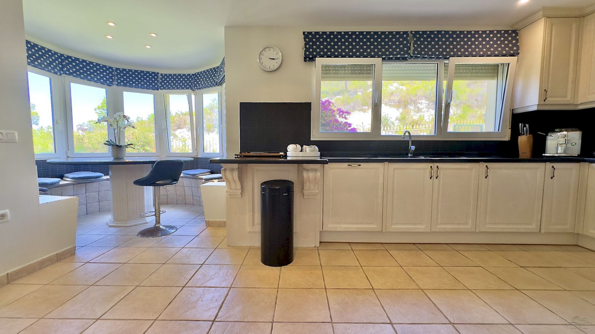 4 Bed Townhouse for sale in Javea Costa Blanca, Alicante, Spain