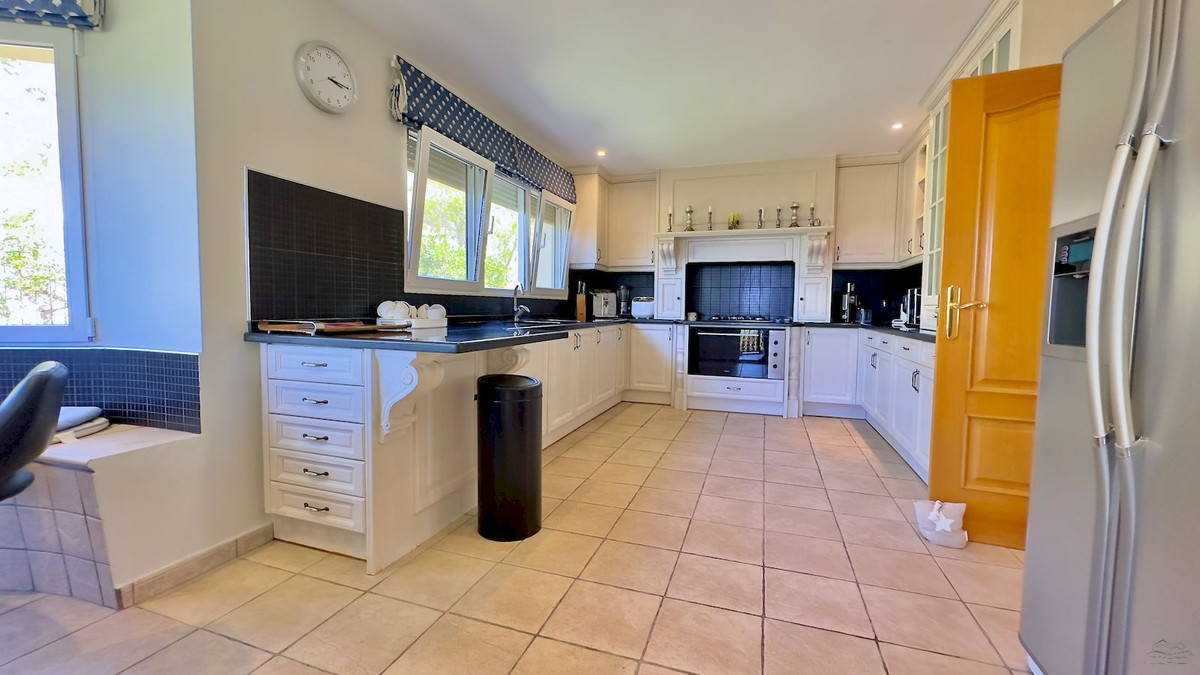 4 Bed Townhouse for sale in Javea Costa Blanca, Alicante, Spain