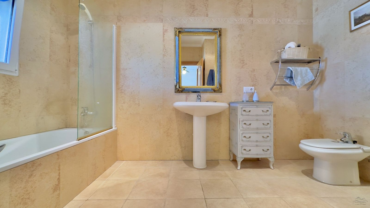 4 Bed Townhouse for sale in Javea Costa Blanca, Alicante, Spain